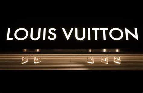 louis vuitton tekst frans|Louis Vuitton fashion quotes.